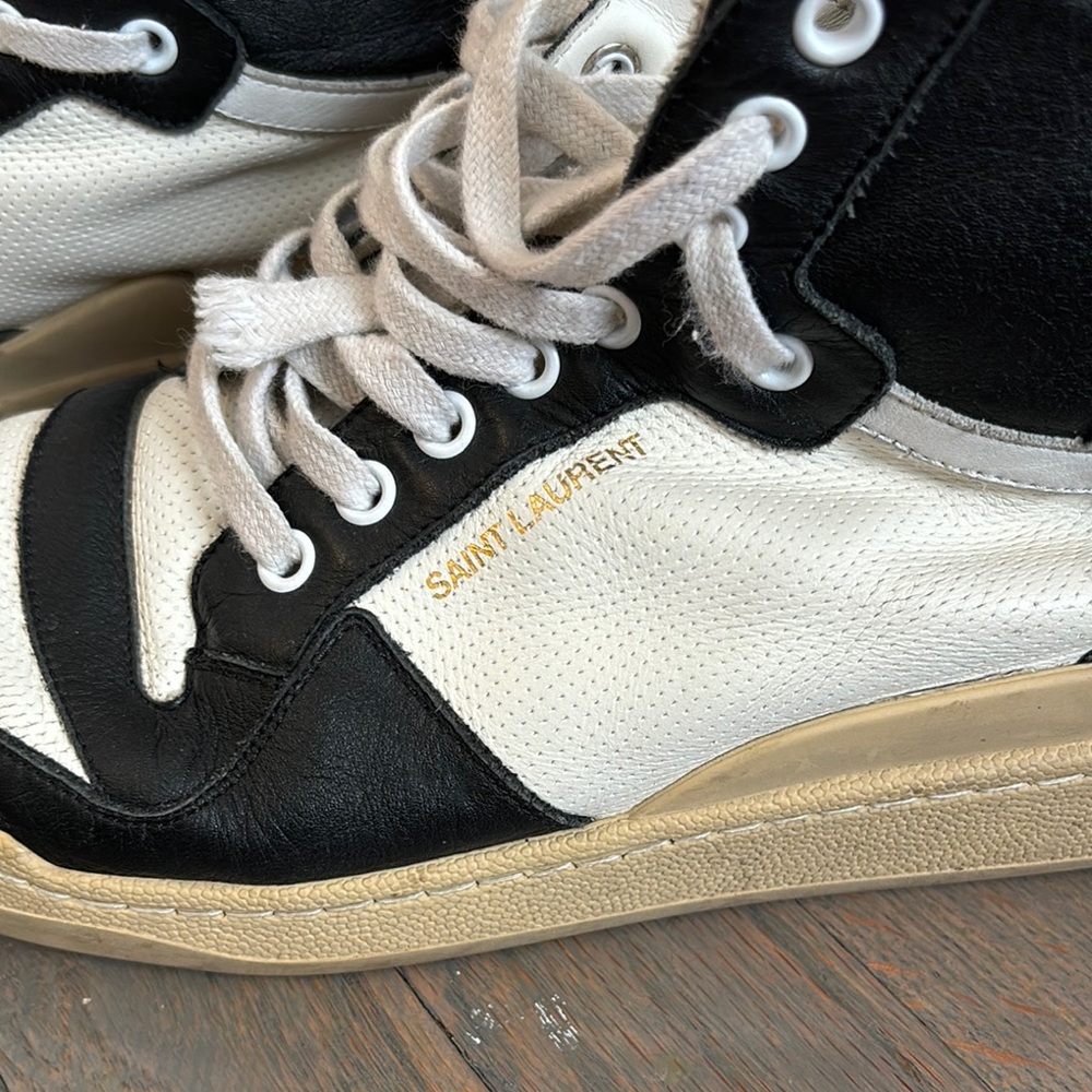 SAINT LAURENT Black and White High-Top Sneakers - Picture 3 of 8